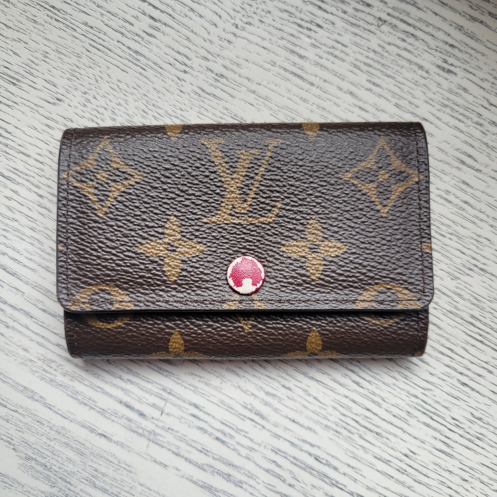 Louis Vuitton Monogram Key Holder/case